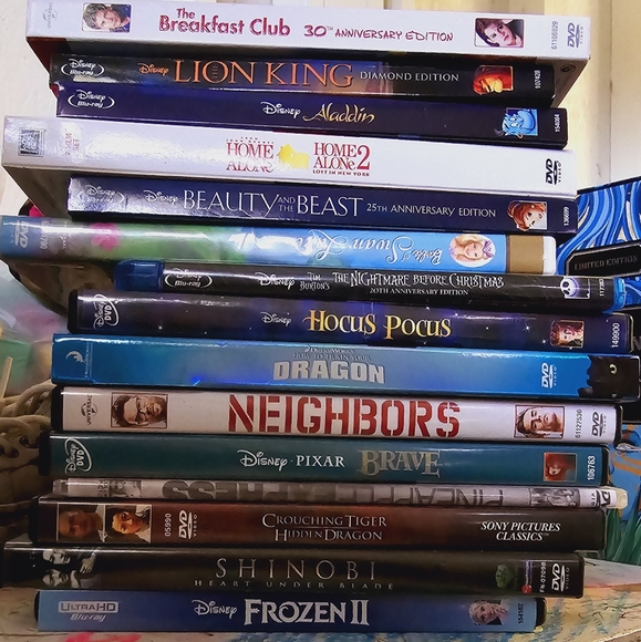 DVD and Blue-ray bundle of 15 - Picture 2 of 3